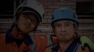 2_people_wearing_apex_helmets_rec